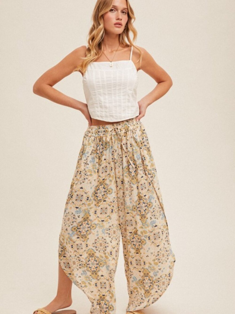 NWT Boutique: Hem & Thread Mosaic Printed Tulip Hem Pants in Taupe - 100% Cotton - Picture 4 of 7